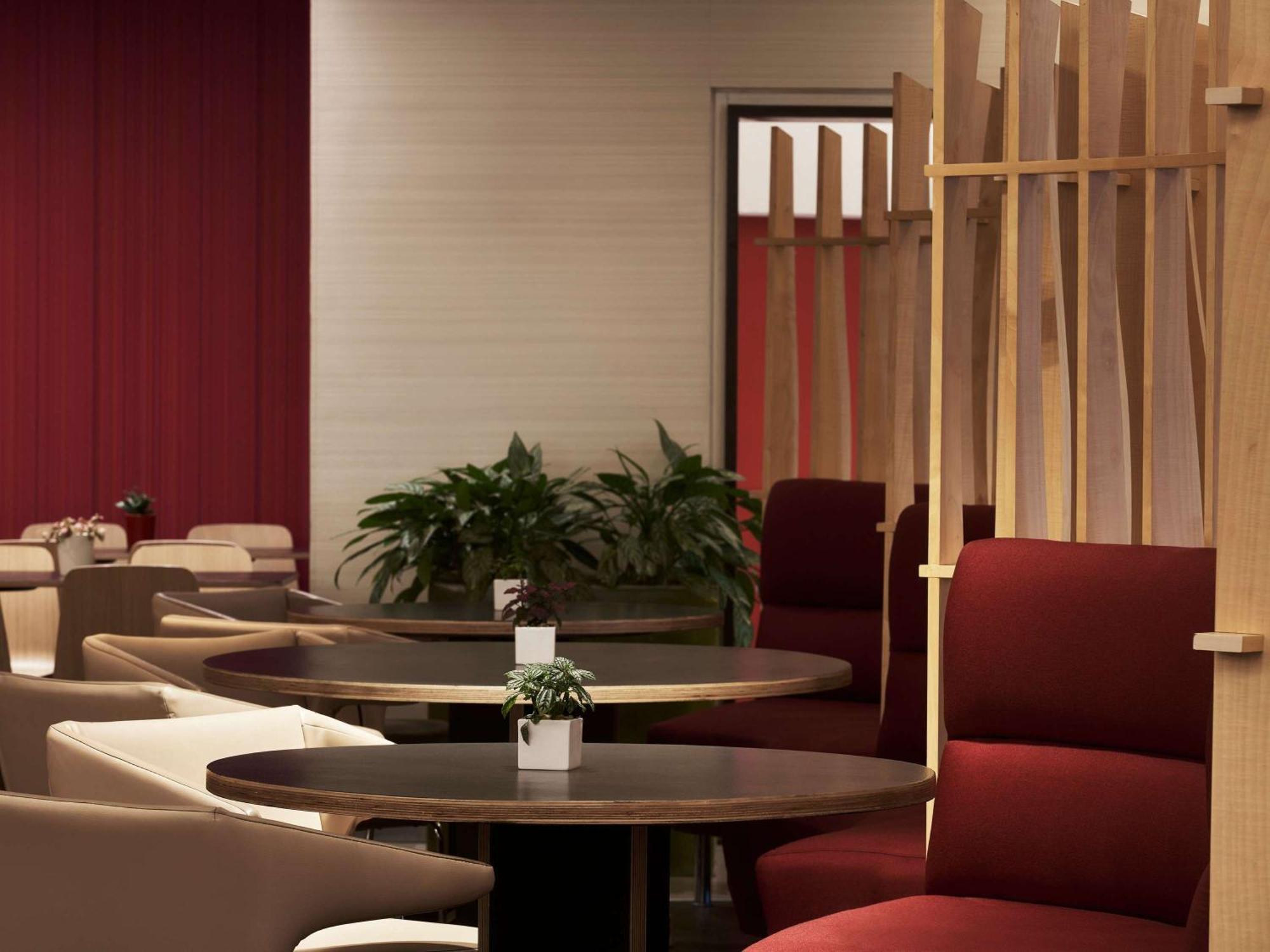 Novotel Atene Esterno foto